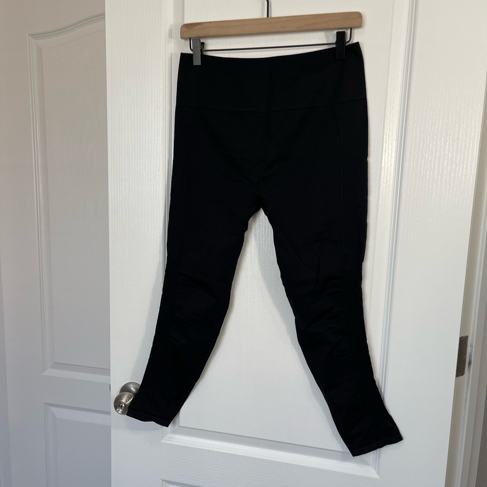 Fabletics Sync High-Waisted Perforated Black Large - Picture 6 of 10